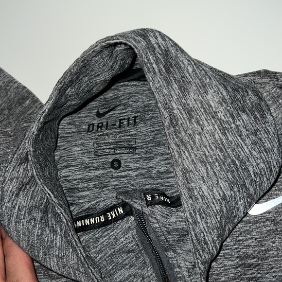 Grey NIKE DRI FIT sweater - Picture 2 of 3